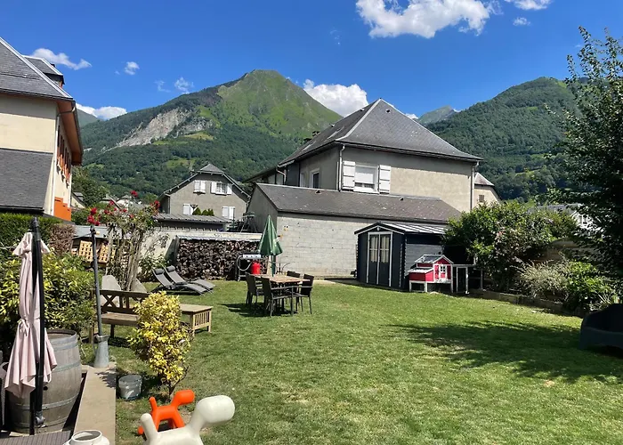 Апартаменты Bel Dans Cheminee /jardin