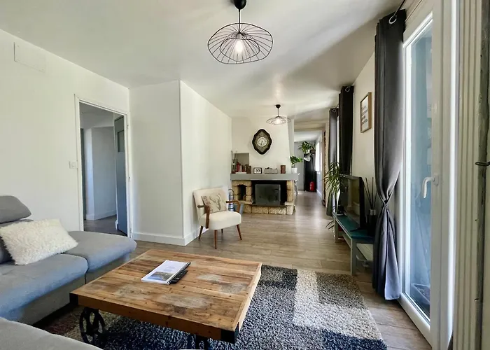 Bel Dans Cheminee /jardin Апартаменты