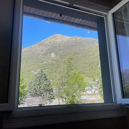 Bel Dans Cheminee /jardin شقة