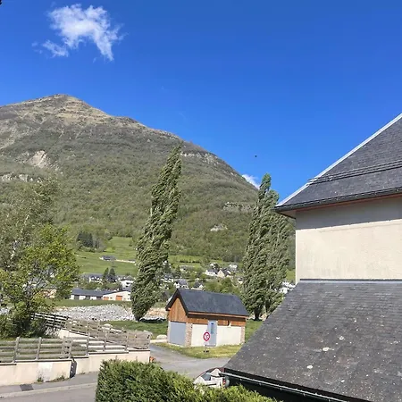 Bel Dans Cheminee /jardin